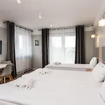 Al Mare - I Oda ve Kahvaltı 4*