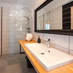 Al Mare - I Oda ve Kahvaltı 4*