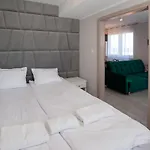 Oda ve Kahvaltı Al Mare - I